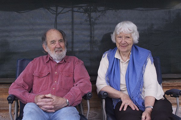 Oscar and Alie Smaalders will present a lecture on their experiences during World War II this Sunday at 2 o’clock at The Gathering Place. Theirs is the first of four talks being offered free to the public this winter by Lopez Hamlet.