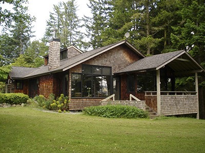 A residence from a previous Home Tour.