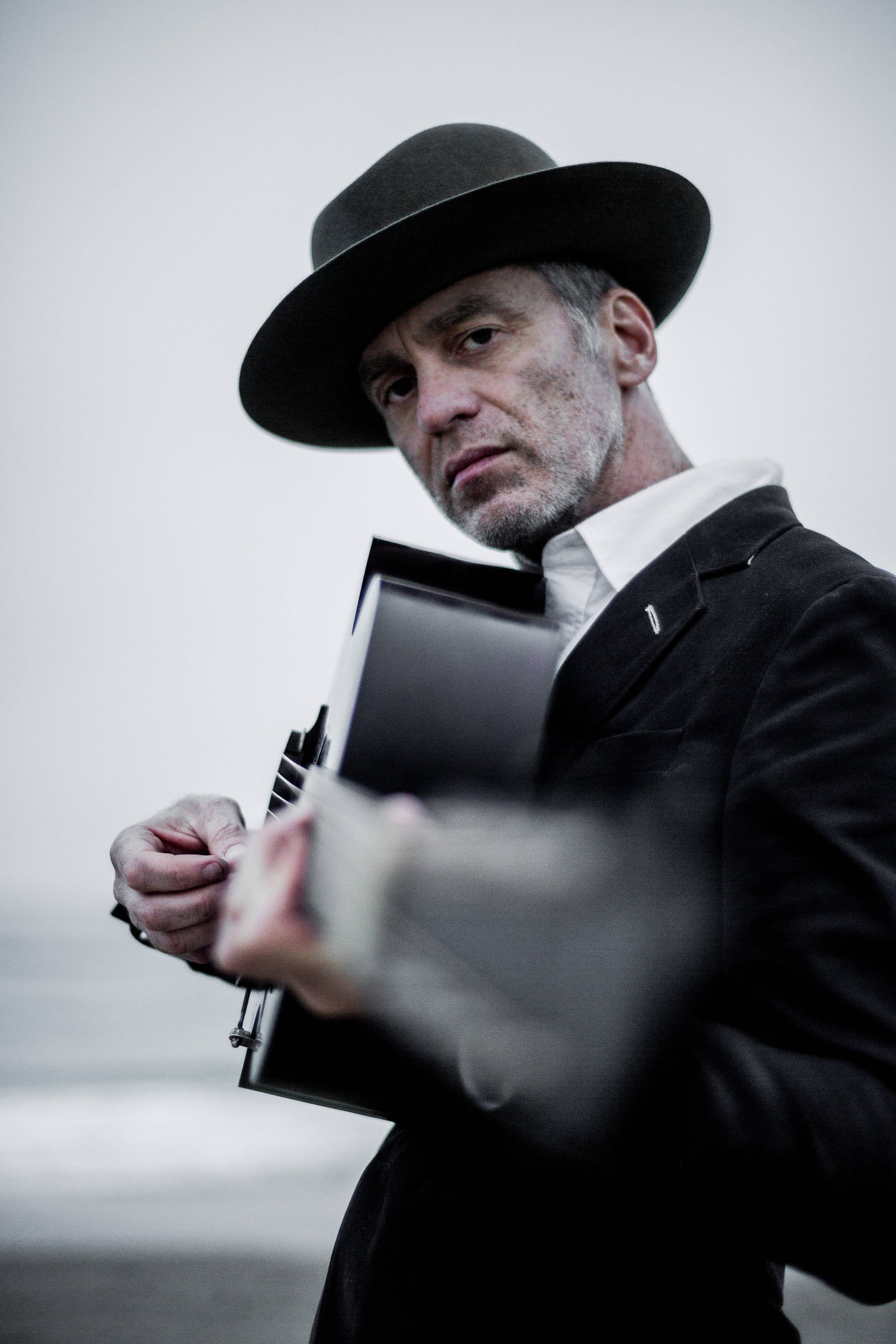 Sean Hayes: rhythm and blues and folk at Lopez Center