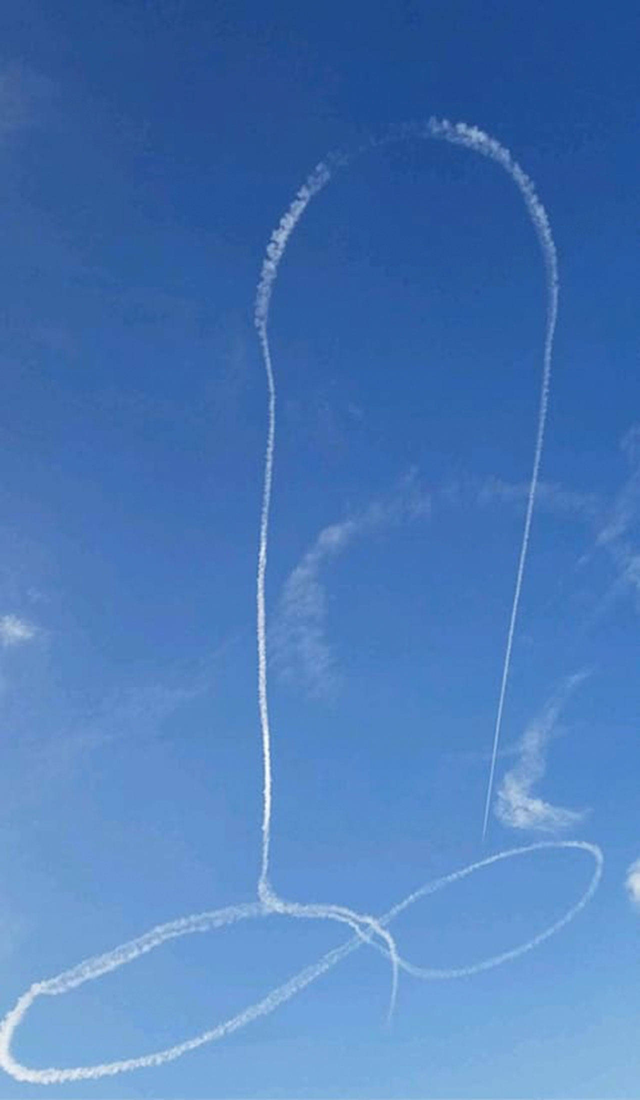 Navy admitted that Growler pilot drew inappropriate image in sky over Okanogan Thursday. As published in the &lt;em&gt;Spokesman Review&lt;/em&gt;