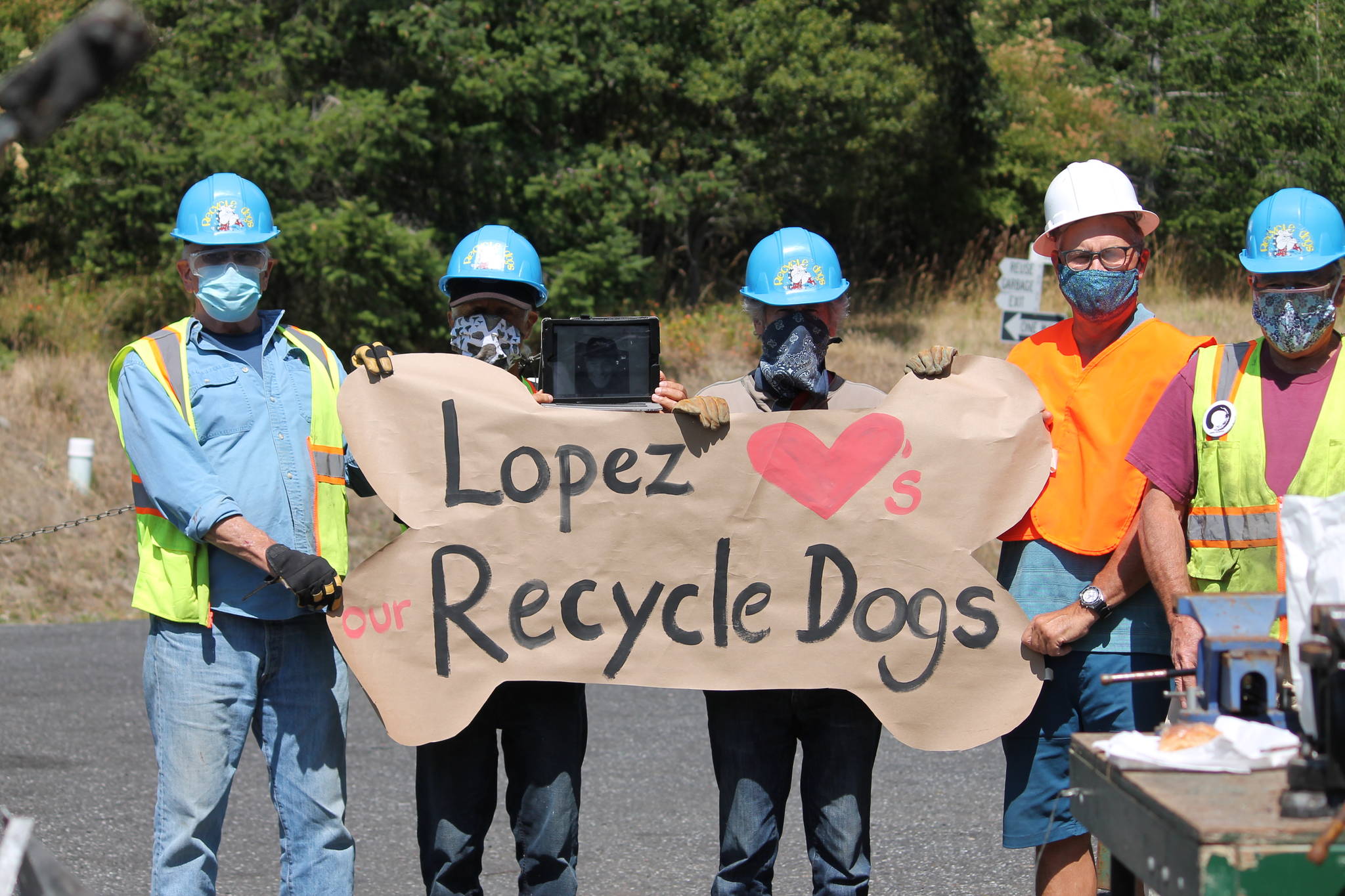 LSWDD’s Recycle Dogs win Recycler of the Year Award