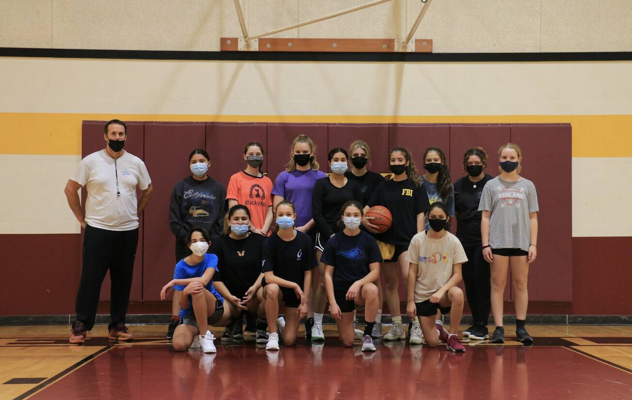 Sienna Boucher/STAFF PHOTO
Back row, left to right: Head Coach Shane Patrick, Evelyn Aguilar-Clavel, Ruby Ervin McLean, Danielle Arnott, Melissa Valencia, Tara McDonald, Gwen Westervelt, Glory Westervelt, Betty Burt, Naeva Flora. Front row, left to right: Josie Luckhurst-Slattery, Samantha Ponce, Naima Garcia, Anna Fuller, Michelle Gil.