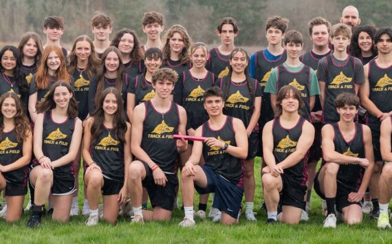 Back row: Coaches Joe Ingman and Shane Patrick. Middle row, l-r: Sten Mejlaender, Benji Stephenson, Andis Meissner, Beau Spreine, Seamus O’ Bryant, Jake Jones, Sam Kvistad, Katherine Bryant Igman, Evie Somers, Iris Ervin-McLean, Betty Burt, Kylie Willemsen, Bill LeDrew, Marina Mejlaender, Aliyah Shaw, Tilly Donohoe, Lola Woodington, Lulu Velazquez, Ava Bennett, Fatima Velazquez, Jack Bullock, Ian Cankusic, Nikolai Kazakov, Daniel Valencia and Robert Spreine. Front row, l-r: Seniors Lily Nichols, Anna Fuller, Ruby Ervin-McLean, Glory Westervelt, Ethan Patrick, Rafa Velazquez, Jacob Sanford, Silas Gronely, Alberto Grossi and Tristan Dyer. (Not pictured: Saskia Fischer, Huck Henderson, Oliver Rick, Eli Somers, Ruby Sausman, Rowdy Spreine and Jacob Velasquez-Velazco.)