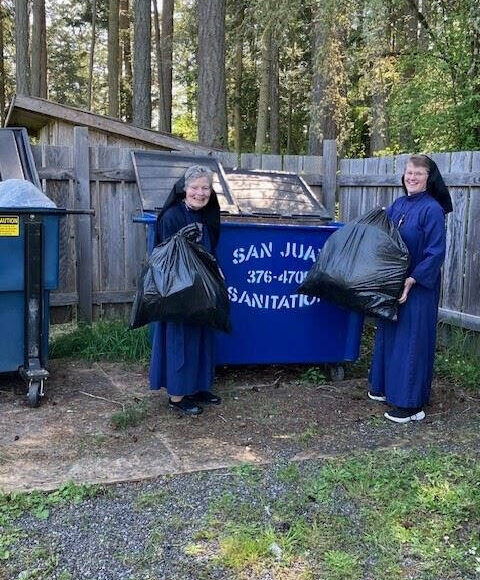 Community comes together for successful 2025 Spring Great Islands Clean-Up