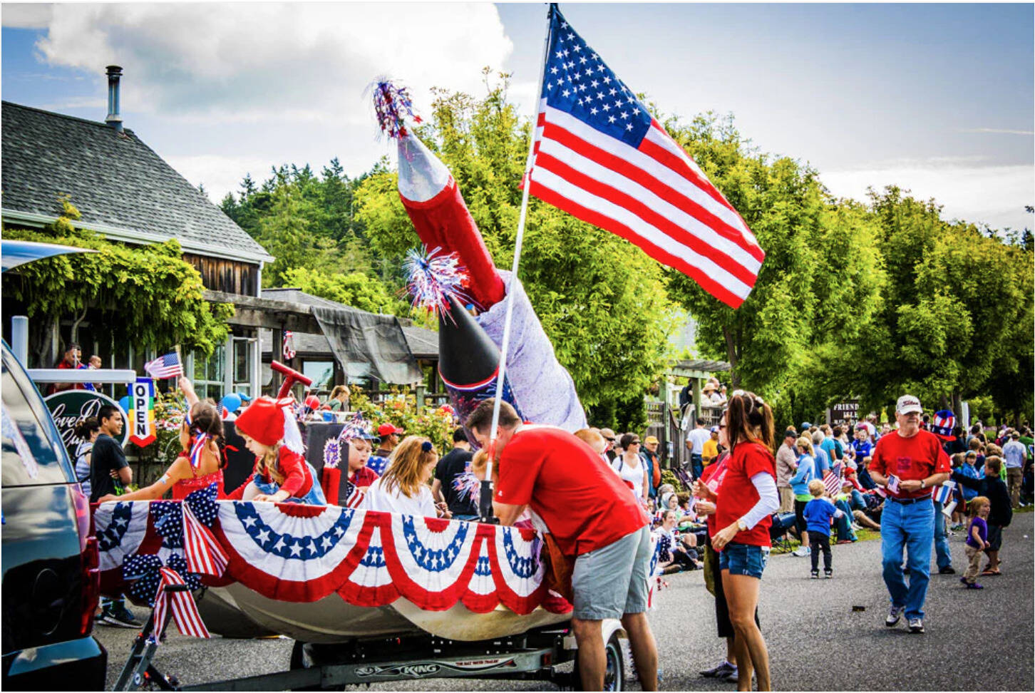 Photo by Krista Stovall with Giant Creative Commerce.
Fourth of July float.
