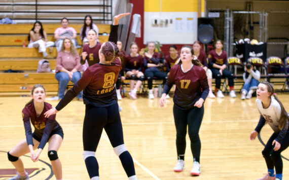 Gene Helfman photo.
Lyric Reed (8), Kylie Willemsen (22), Dani Arnott (5), Betty Burt (17), and Avila Sausman (35).