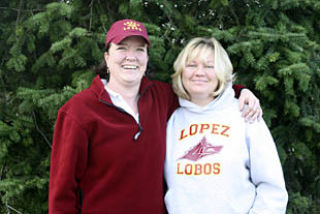 Deanna Brant and Christine Dye